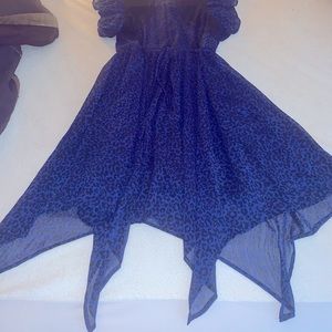 Girls Descendants (Evie) dress, size M.